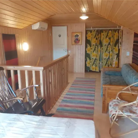 Konukevi Karvisen Kissanpaeivaet Joensuun Laehellae